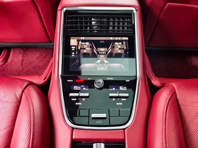Porsche Panamera — Фото автомобиля 15