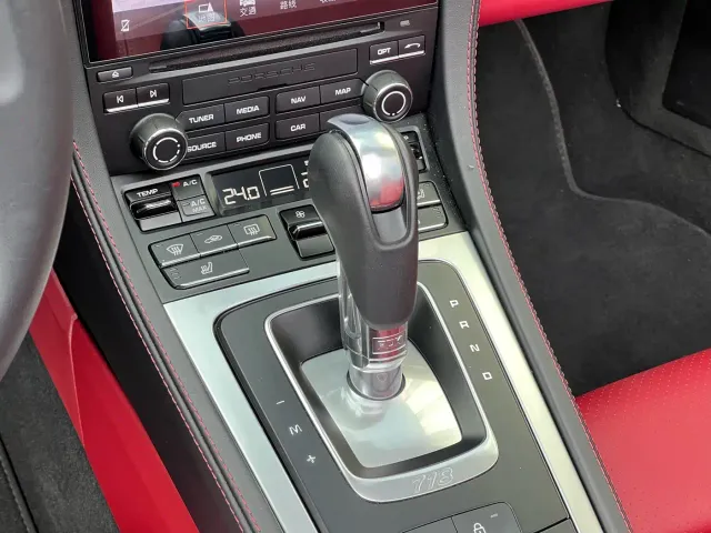 Porsche 718 — Фото автомобиля 18