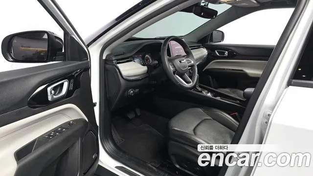Jeep Compass Compass 2 поколение 2.4 Limited 2WD — Фото автомобиля 8
