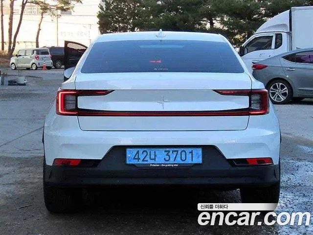 Polestar 2 — Фото автомобиля 3