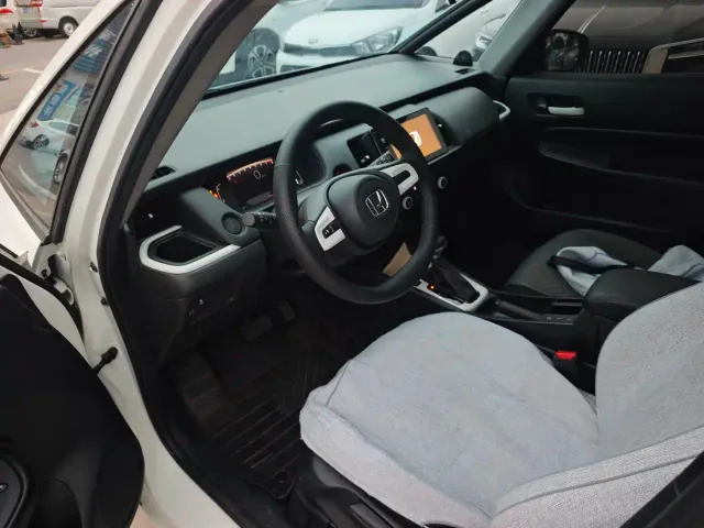 Honda Fit — Фото автомобиля 6