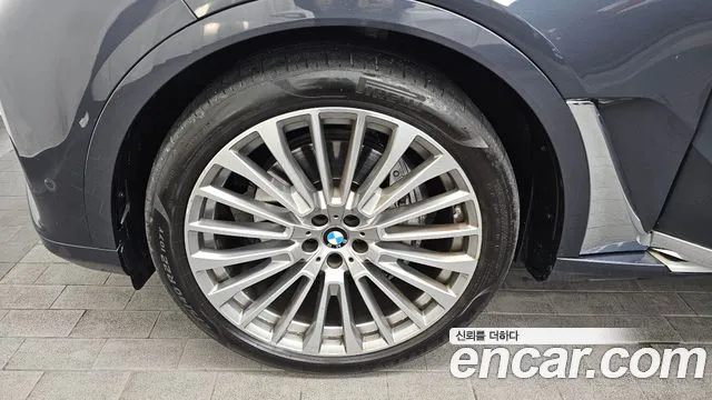 BMW X7 — Фото автомобиля 5