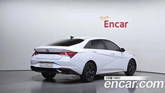 Hyundai AVANTE Avante (CN7) — Фото автомобиля 2