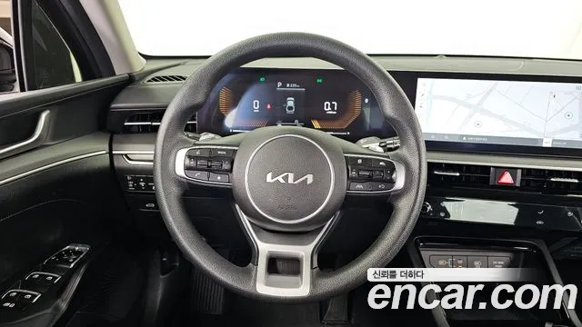 Kia K5 — Фото автомобиля 19