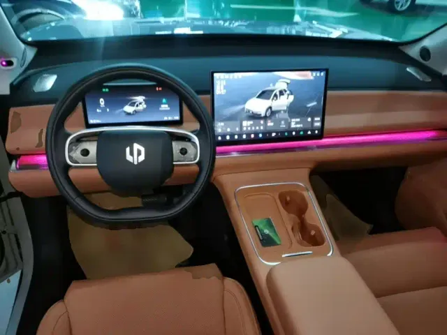 Leapmotor C10 — Фото автомобиля 9