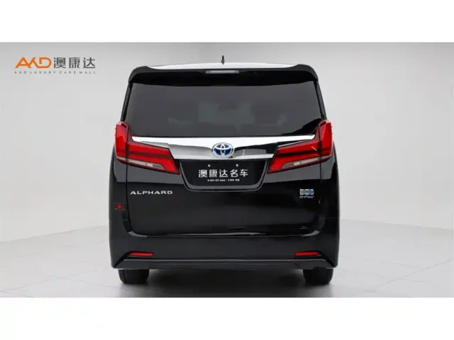 Toyota Alphard — Фото автомобиля 4