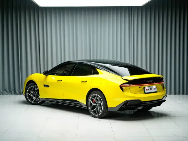 Lotus Emeya — Фото автомобиля 9
