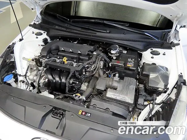 Hyundai AVANTE Новый Avante (CN7) — Фото автомобиля 19