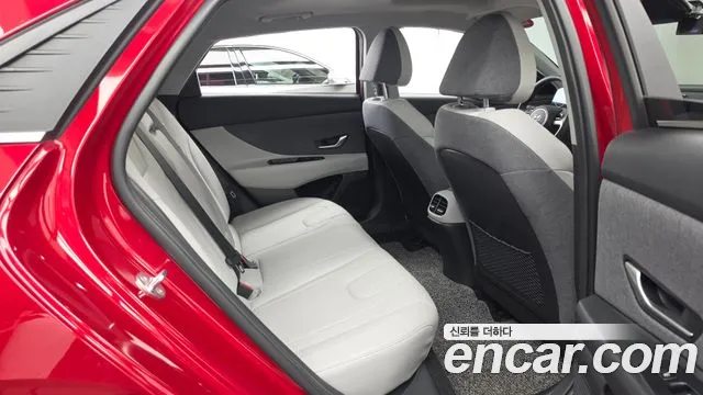 Hyundai Avante CN7 — Фото автомобиля 18
