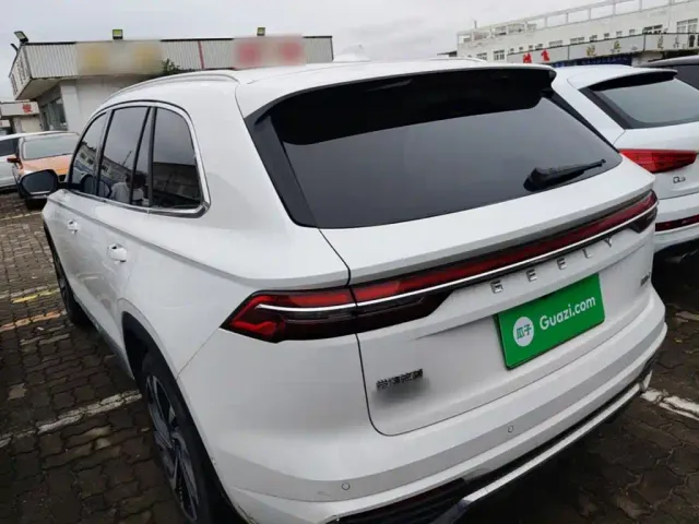 Geely Xingyue L — Фото автомобиля 4