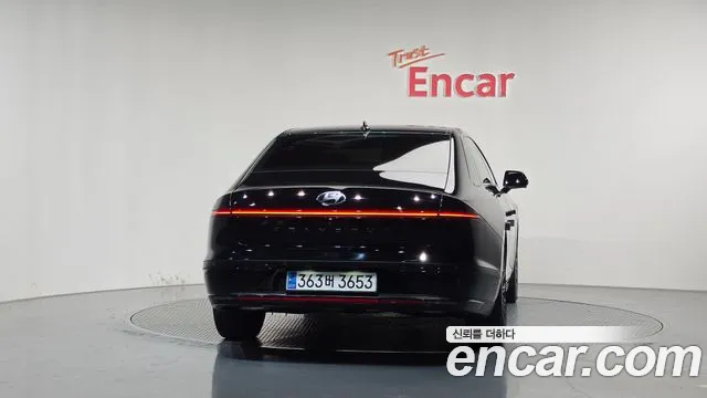 Hyundai Grandeur GN7 — Фото автомобиля 4
