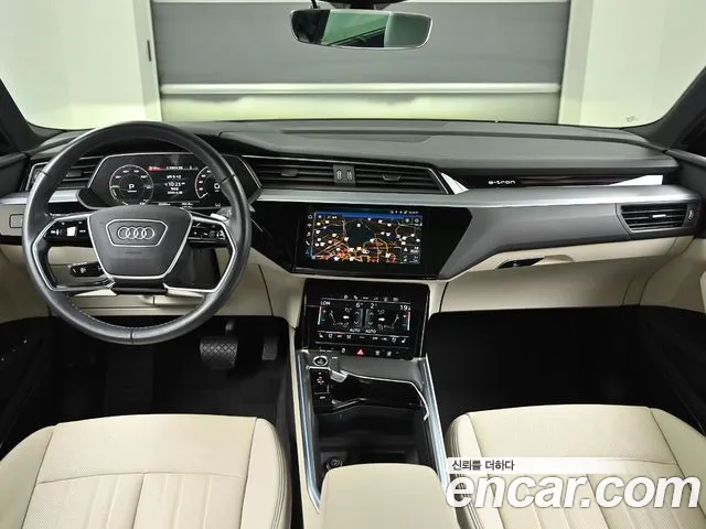 Audi Q8 e-tron — Фото автомобиля 4