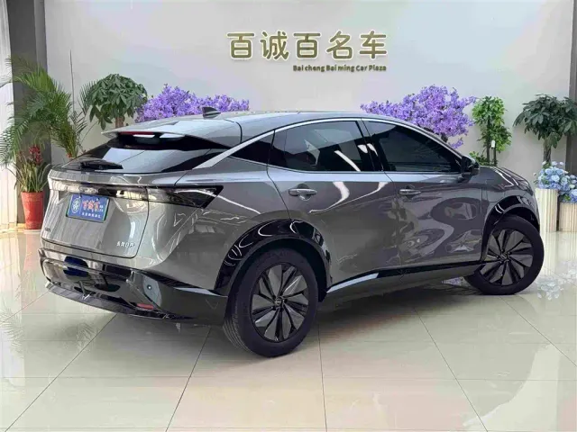 Nissan Ariya — Фото автомобиля 5