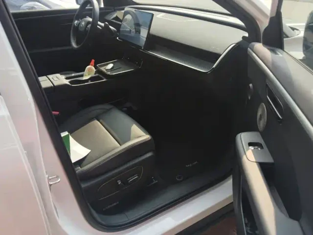 Toyota BoZhi 3X — Фото автомобиля 7
