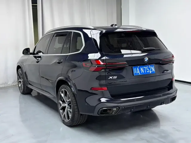 BMW X5 — Фото автомобиля 7