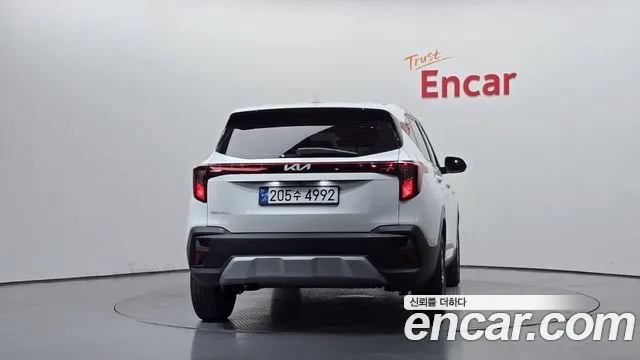 Kia Seltos New — Фото автомобиля 4