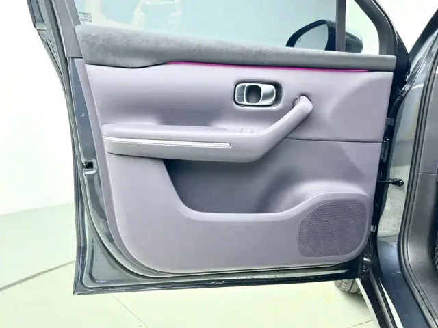 Leapmotor C16 — Фото автомобиля 13