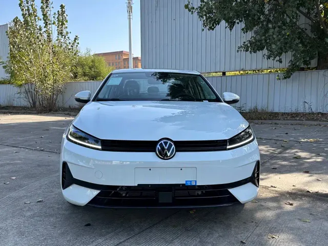 Volkswagen Sagitar — Фото автомобиля 3