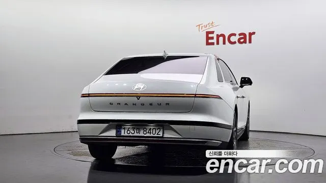 Hyundai Grandeur GN7 — Фото автомобиля 4