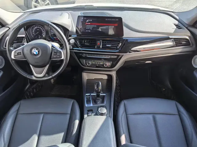 BMW 1 Series — Фото автомобиля 4