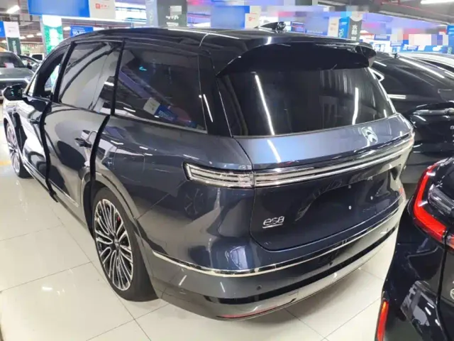 Nio ES8 — Фото автомобиля 4