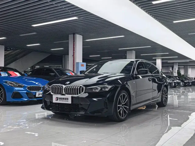 Фотография автомобиля — BMW 3 Series