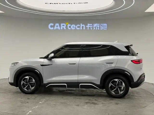 BYD Yuan UP — Фото автомобиля 23