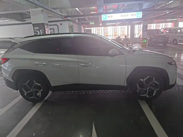 Hyundai Hyundai Tucson 2023 Tucson L 1.5T Automatic 2WD DLX Luxury Edition — Фото автомобиля 26