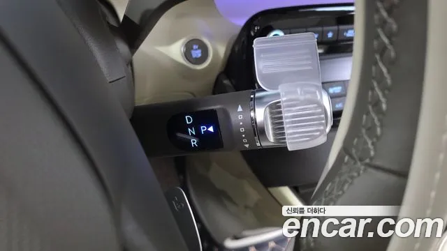Hyundai Casper Electric — Фото автомобиля 12