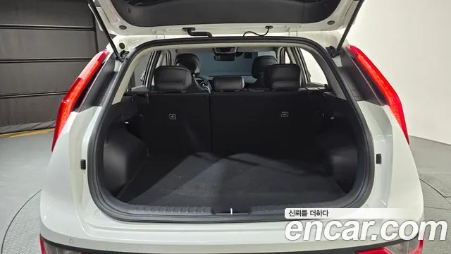 Kia Niro All Niro EV Air — Фото автомобиля 18