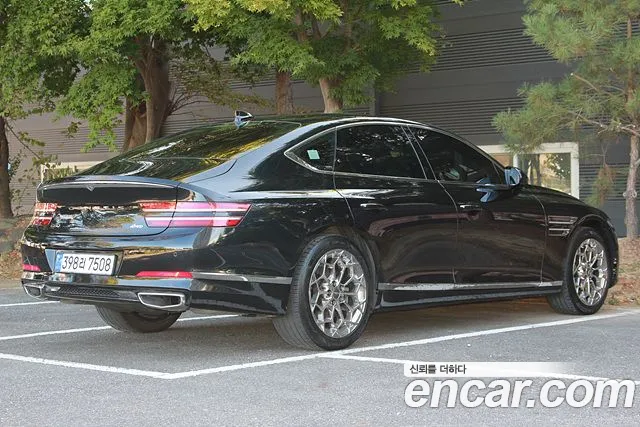 Genesis G80 RG3 — Фото автомобиля 2