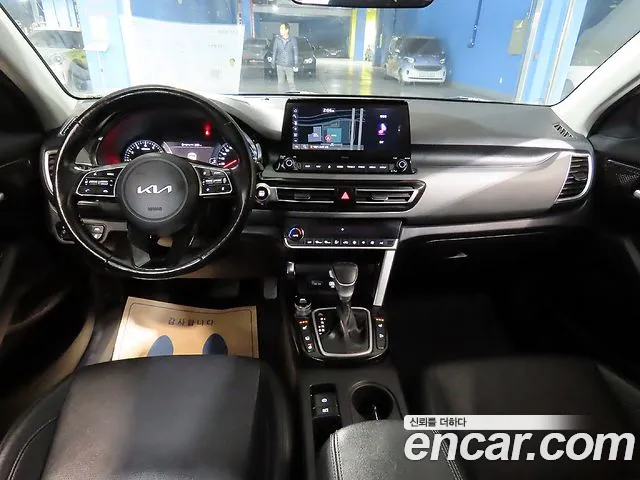 Kia Seltos Seltos Бензин 1.6 турбо 2WD — Фото автомобиля 11