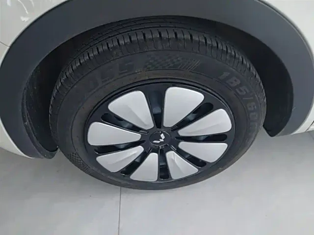 Wuling Bingo — Фото автомобиля 22
