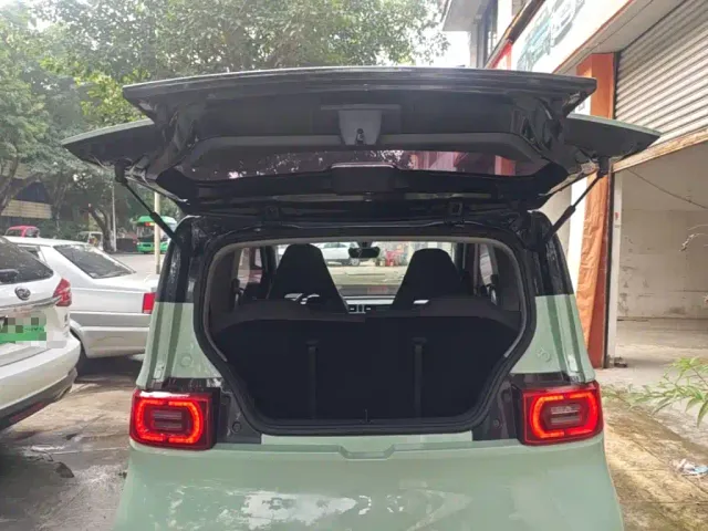 Wuling Hongguang Mini EV — Фото автомобиля 18