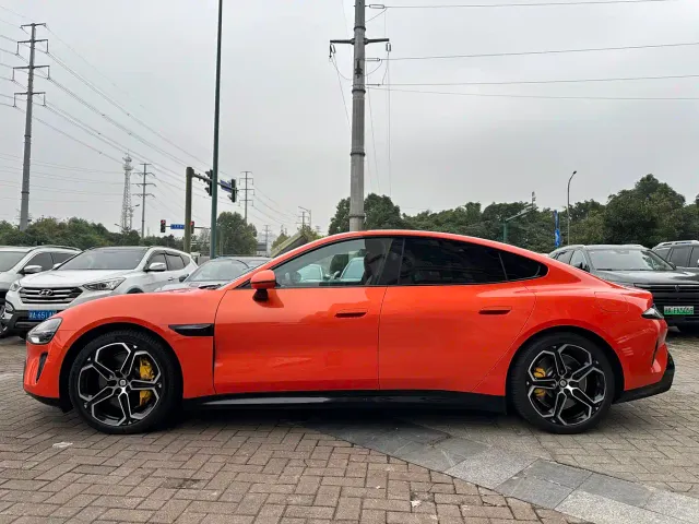 Xiaomi SU7 — Фото автомобиля 4