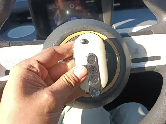 Wuling Hongguang Mini EV — Фото автомобиля 8