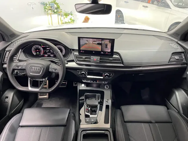 Audi Q5L — Фото автомобиля 7