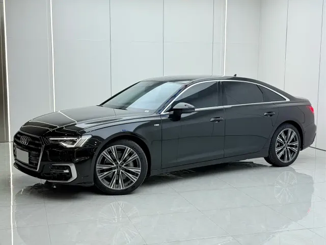 Фотография автомобиля — Audi A6L