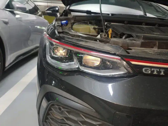 Volkswagen Golf GTI — Фото автомобиля 7