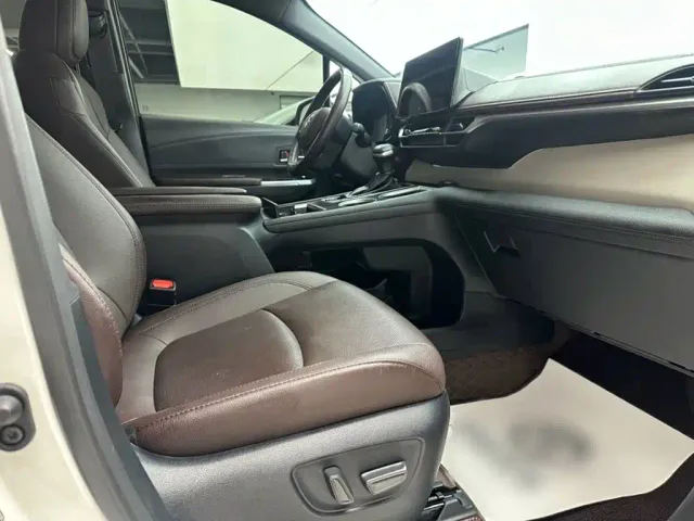 Toyota Granvia — Фото автомобиля 4