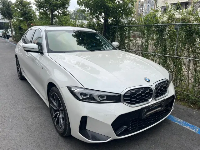 BMW 3 Series — Фото автомобиля 3