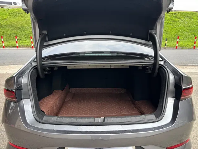 BYD Qin PLUS — Фото автомобиля 6