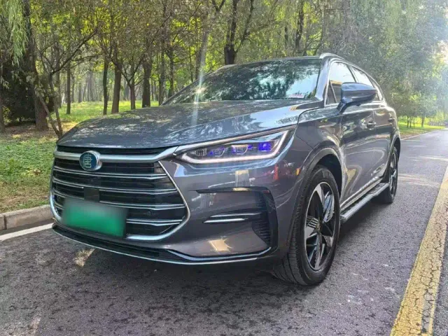 Фотография автомобиля — BYD Tang