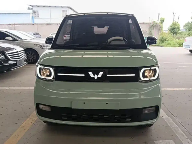 Wuling Hongguang Mini EV — Фото автомобиля 2