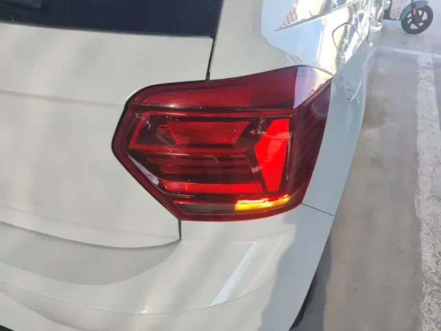 Volkswagen Polo — Фото автомобиля 23