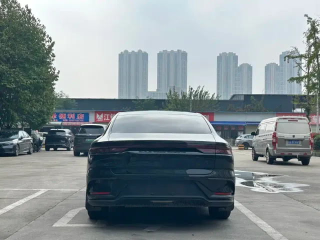 BYD Han — Фото автомобиля 7