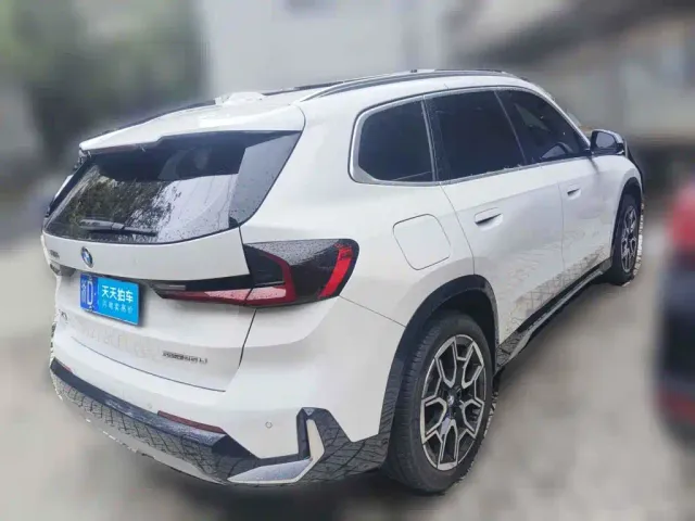 BMW X1 — Фото автомобиля 2