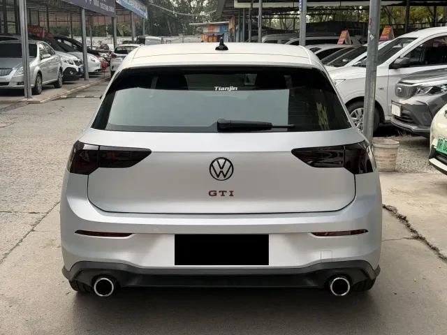 Volkswagen Golf GTI — Фото автомобиля 9