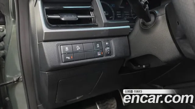 KG_Mobility_Ssangyong Rexton Новый Rexton Sport Khan Дизель 2.2 4WD — Фото автомобиля 5