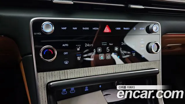 Genesis GV80 — Фото автомобиля 25